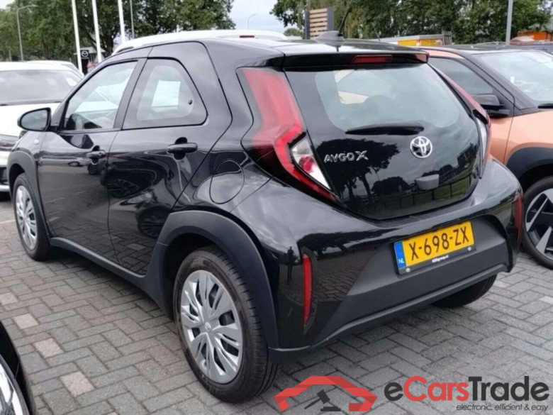 TOYOTA Aygo X 1.0 VVT-i MT Play #3