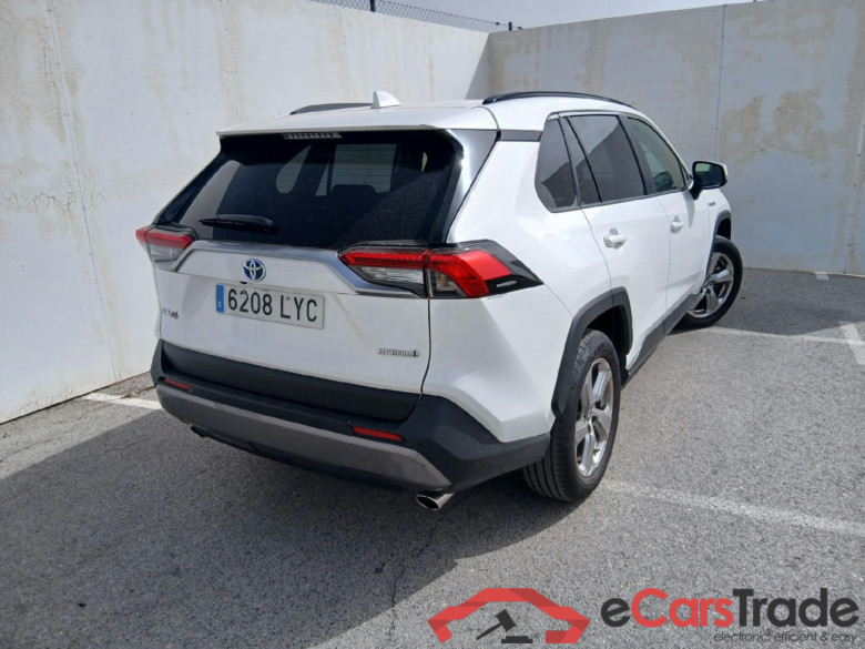 TOYOTA Rav4 / 2018 / 5P / todoterreno 2.5l 220H Advance #2