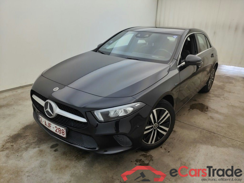 Mercedes-Benz A-Klasse A 250 e Business Solution 5d #1