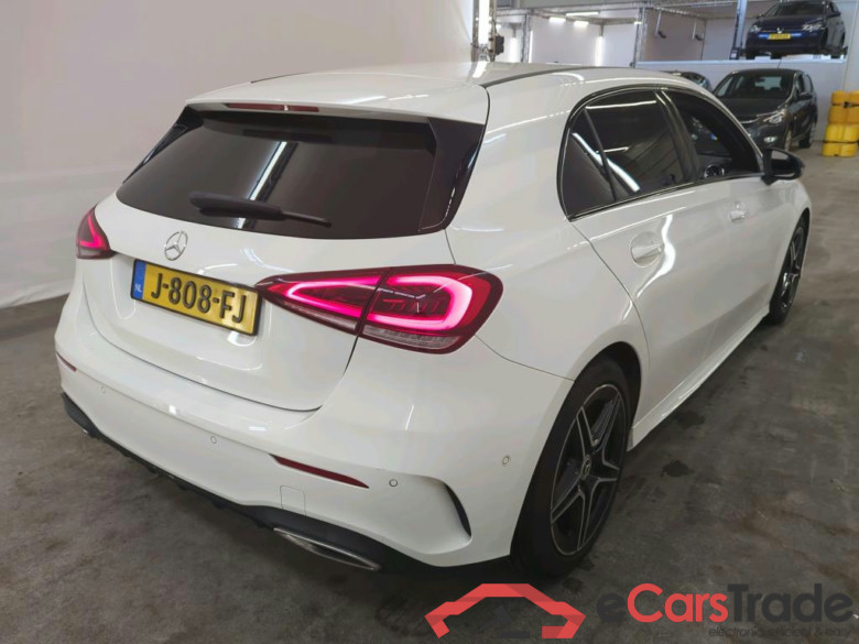 Mercedes-Benz A-Klasse A 180 Business Solution AMG Upgrade 5d #2