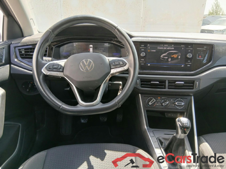 VOLKSWAGEN Polo / 2021 / 5P / berlina con portón Life 1.0 TSI 70kW (95CV) #3