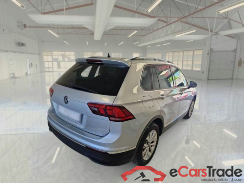 VOLKSWAGEN TIGUAN / 2020 / 5P / SUV 2.0 TDI SCR 110KW LIFE DSG #2