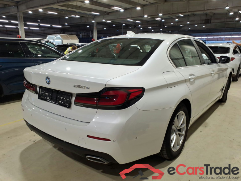 BMW 5 SERIES BERLINE 2.0 520E AUTO #4