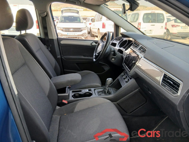 VOLKSWAGEN Touran / 2015 / 5P / monovolumen compacto Business & Navi 1.6 TDI 85kW (115CV) DSG #6