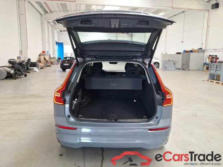 VOLVO XC60 / 2021 / 5P / SUV B4 D AWD AUTOMATICO CORE #5