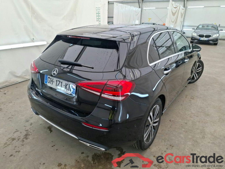 MERCEDES-BENZ Classe A Compact / 2018 / 5P / Berline A 180 Progressive Line 7G-DCT #3