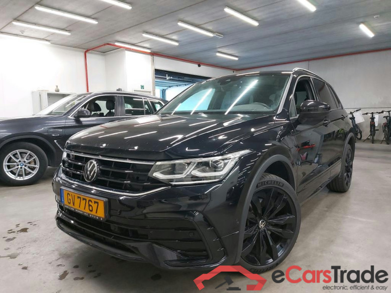 VOLKSWAGEN - VW  TIGUAN 1.4 TSI OPF 245PK DSG R-Line With Nav Discover Media & Winter & Driver Assistance Plus & Responsive DCC & Matrix LED & Easy Open & Close & Electric Sunroof & Rear Camera & 20 Inch * HYBRID *
