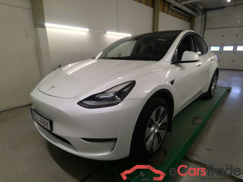 Tesla Model Y Long-Range AWD #1