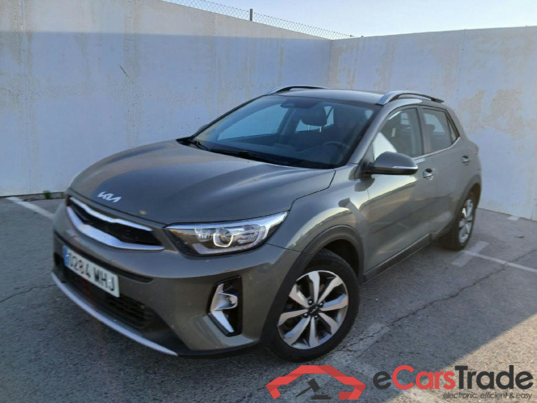 KIA Stonic / 2017 / 5P / todoterreno 1.0 T-GDi 88kW (120CV) MHEV iMT Drive #1