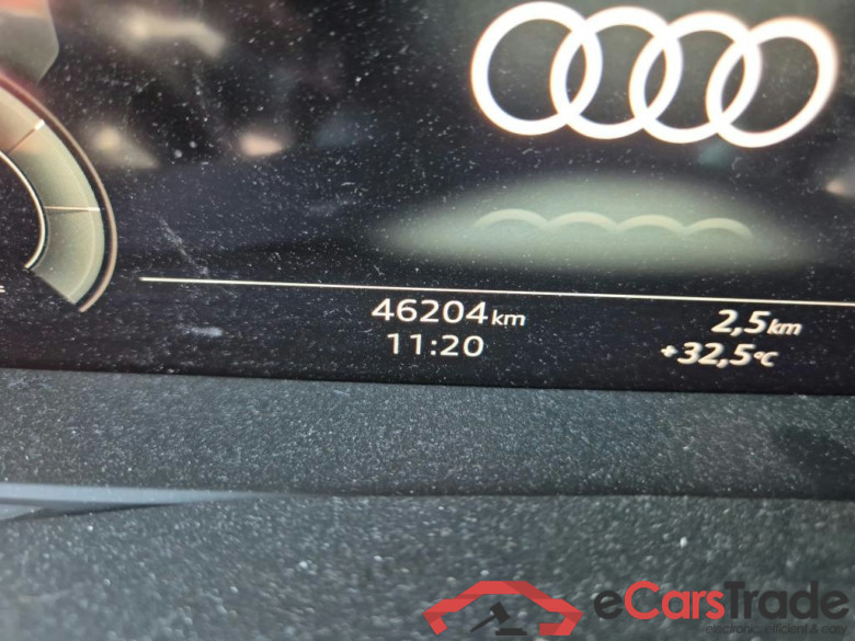 AUDI Q8 / 2018 / 5P / todoterreno 55 TFSIe 280kW Black Line Pl quattro tip #5