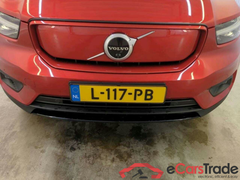 VOLVO XC40 Recharge P8 AWD RDes #4