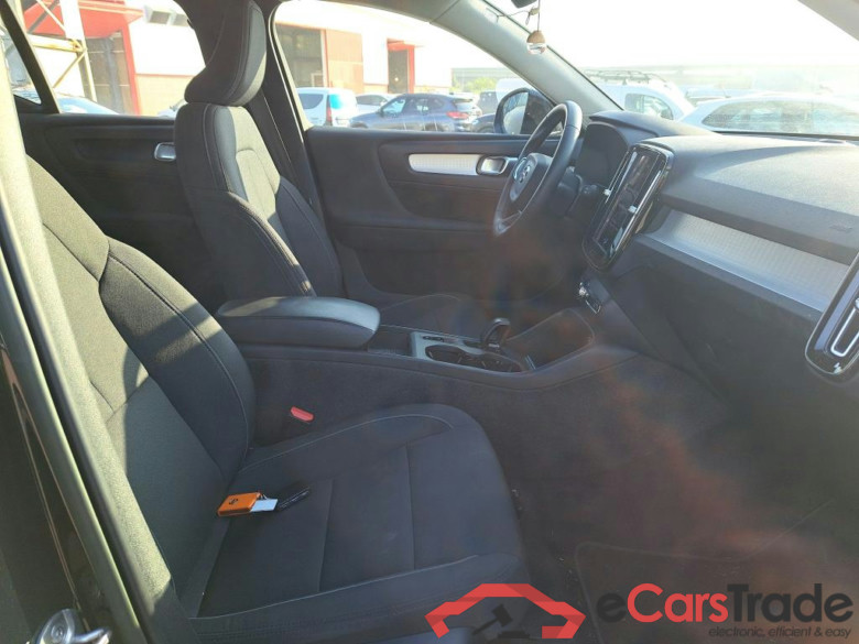 VOLVO XC40 / 2017 / 5P / todoterreno 1.5 T4 Twin Recharge Inscription Ex Auto #6