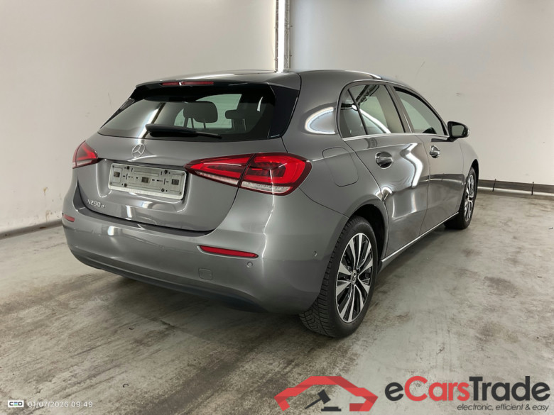 MERCEDES-BENZ A-CLASS 1.3 A 250 E DCT #4