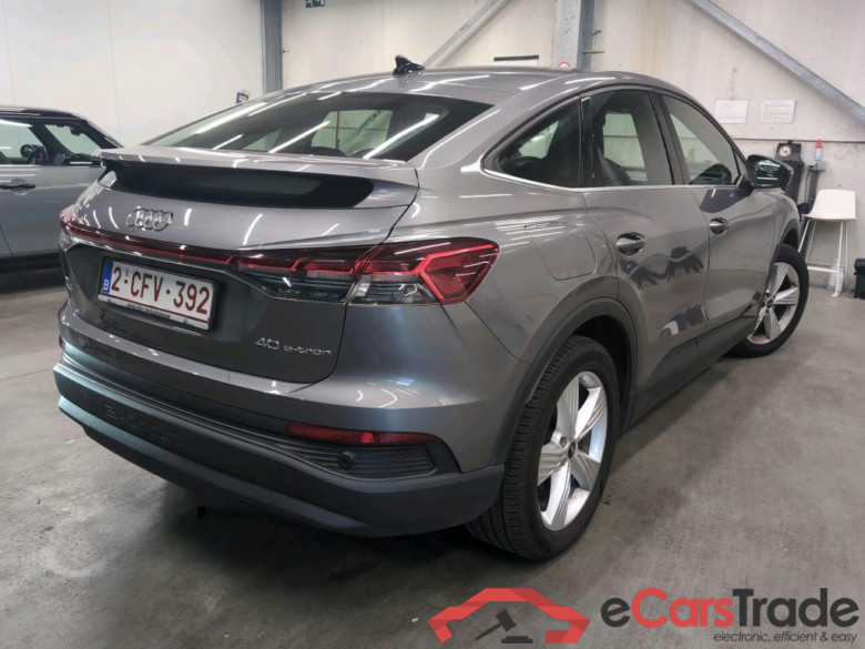 AUDI - AUD Q4 SB E-TRON 40 Attraction 204PK Pack Platinum With Heated Seats & Comfort Pack & Matrix LED & Assistance Tour Plus & Powered Trunk Opening  * ELECTRIC * #2