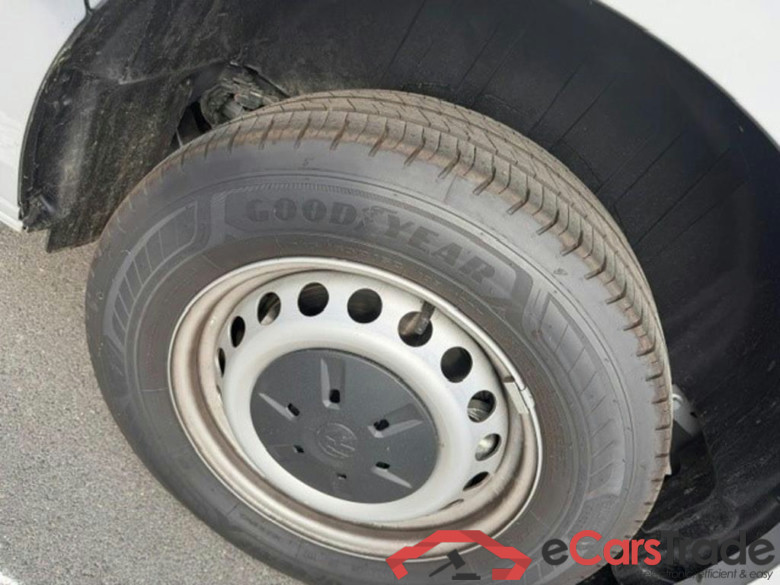 VOLKSWAGEN Transporter T7 28 Fou Swb Dsl Transporter 2.0 TDi SCR #3