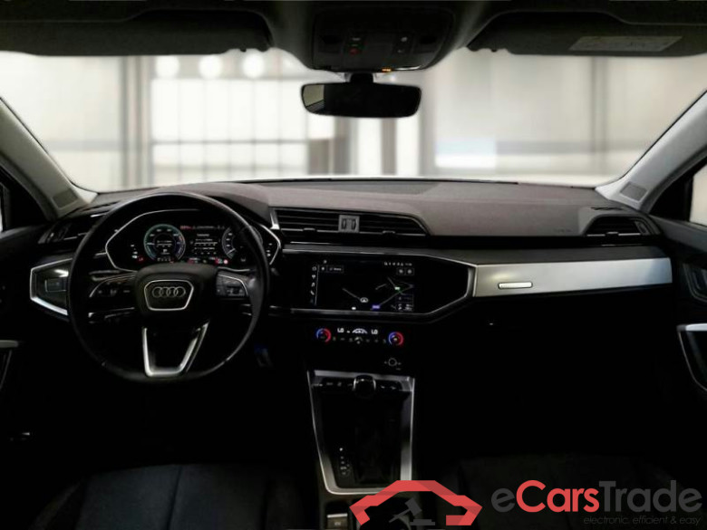 AUDI Q3 / 2018 / 5P / SUV 45 TFSI E S TRONIC BUSINESS #3