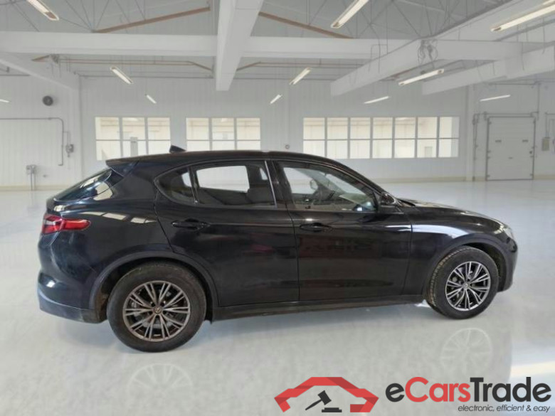 ALFA ROMEO STELVIO / 2017 / 5P / SUV 2.2 TURBO DIESEL 190CV BUSINESS AT8 Q4 #6