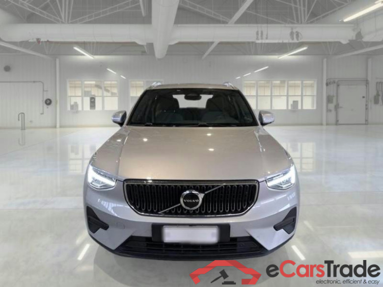VOLVO XC40 / 2021 / 5P / SUV B3 AUTOMATICO CORE #6