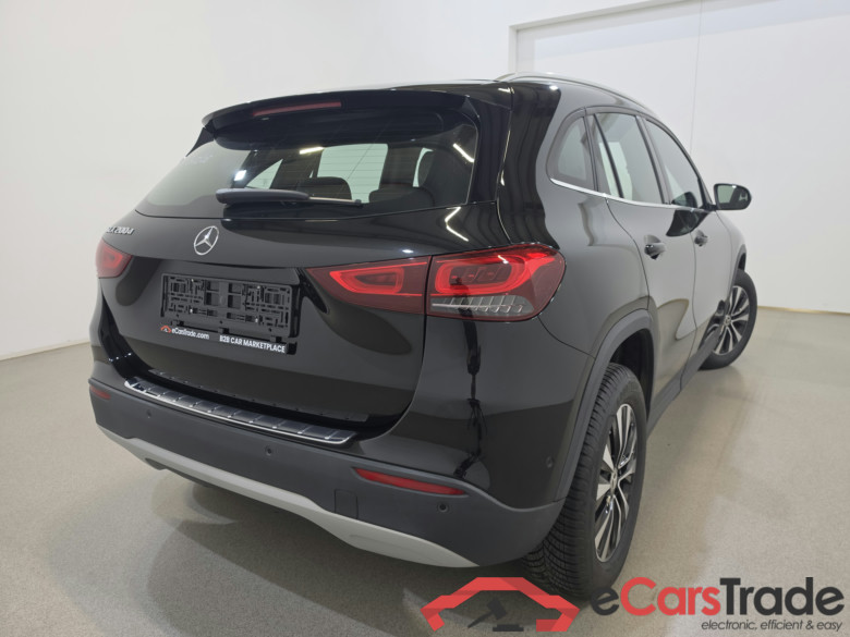 Mercedes GLA 200d Aut. LED Widescreen Navi 1/2 Sport-Leather KeylessGo Camera Klima PDC ... #4
