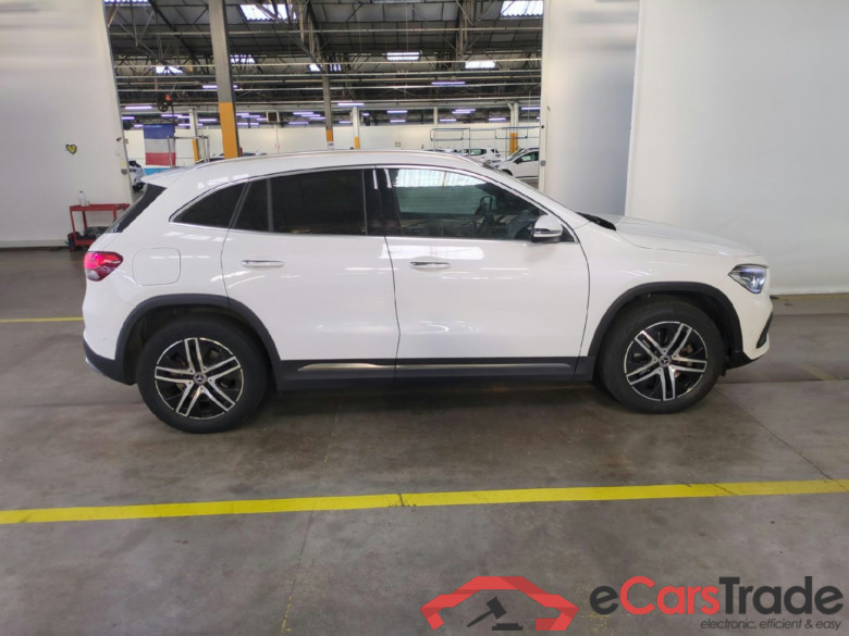 MERCEDES-BENZ GLA / 2020 / 5P / SUV 1.3 GLA 250 e BUSINESS LINE DCT #6