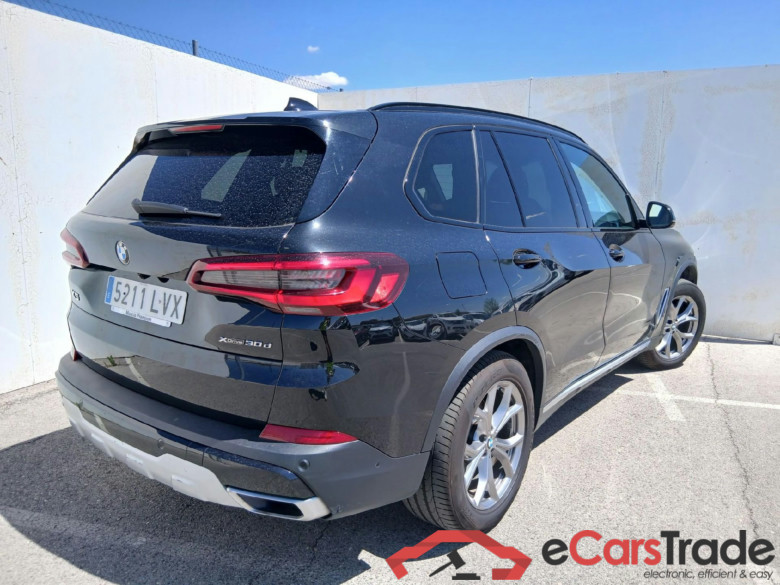 BMW X5 / 2018 / 5P / todoterreno xDrive30d #2