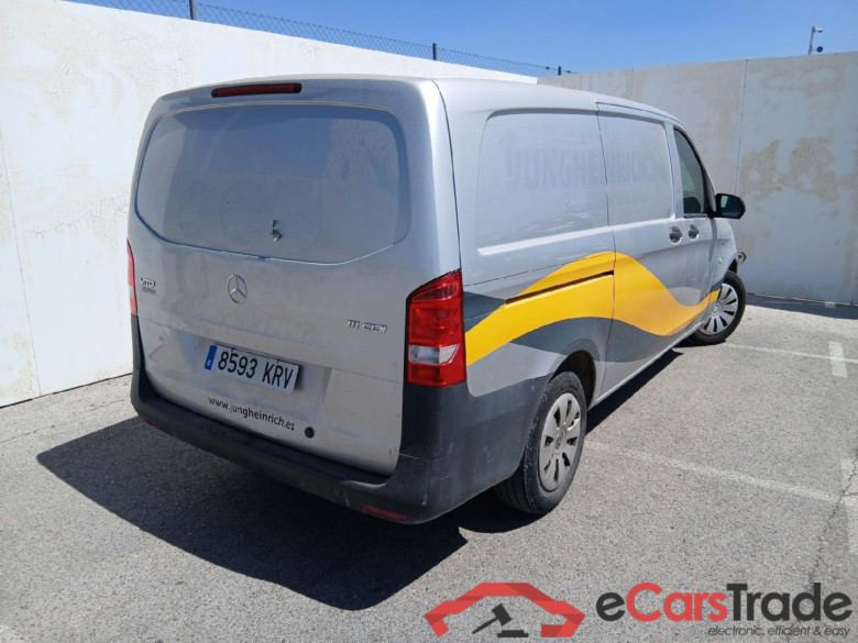 MERCEDES-BENZ Vito / 2014 / 4P / furgón 111 CDI Larga #2