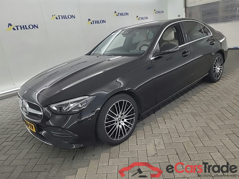 MERCEDES-BENZ C-Klasse Limousine C 180 Luxury Line 4D 125kW #1