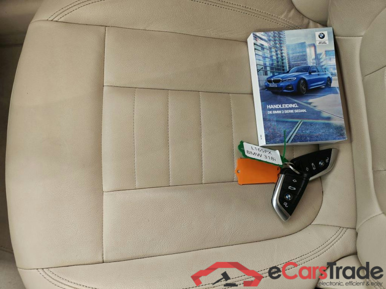 BMW 3 Serie Sedan 318iA  High Executive 4d + Pano, Harman & Kardon , BMW Laserlight, Shadow Line #4