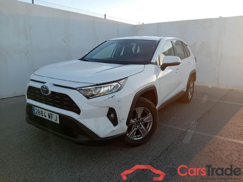 TOYOTA Rav4 / 2018 / 5P / todoterreno 2.5l 220H Business #1