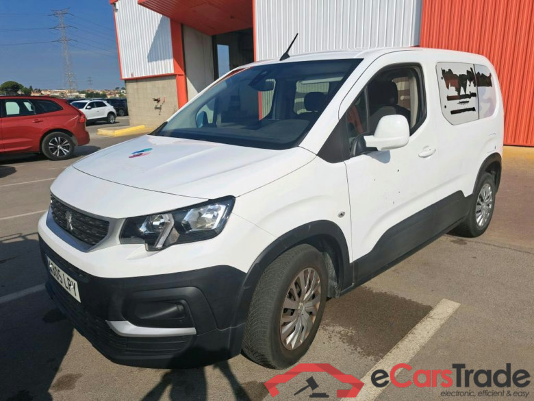 PEUGEOT Rifter / 2018 / 4P / combi Active Standard BlueHDi 73kW (IND) (CX2)