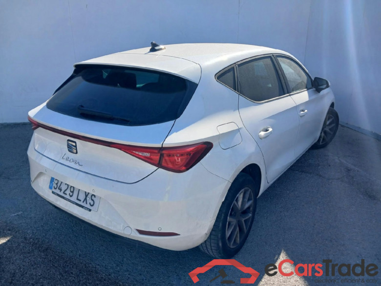 SEAT Nuevo León / 2020 / 5P / berlina con portón 2.0 TDI 110kW DSG-7 Style Go(SP) #2