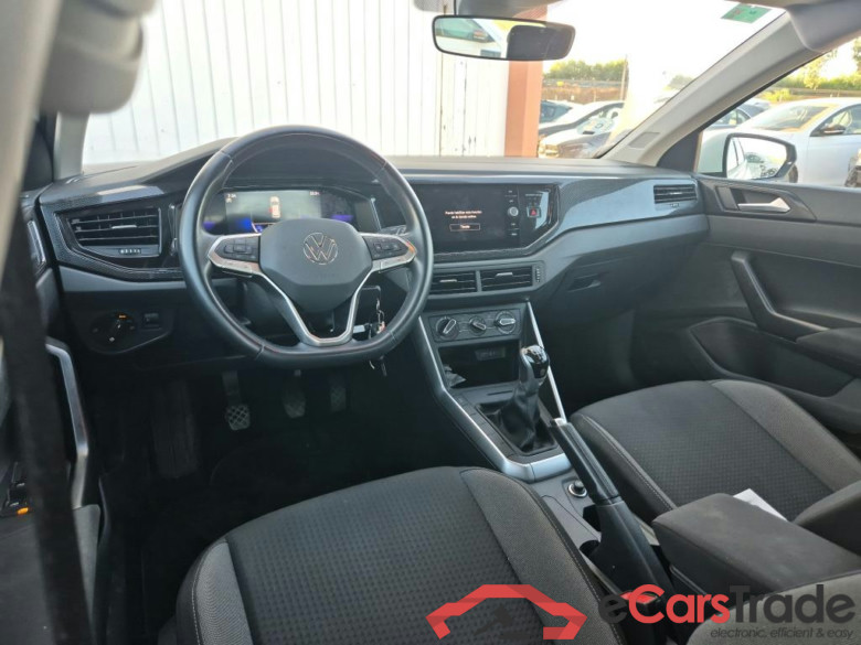 VOLKSWAGEN Polo / 2021 / 5P / berlina con portón Life 1.0 TSI 70kW (95CV) #3
