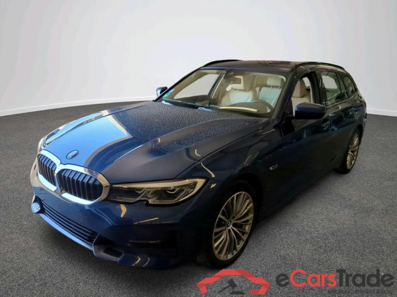 3 Touring 330 e Sport Line 2.0 185KW AT8 E6d #1