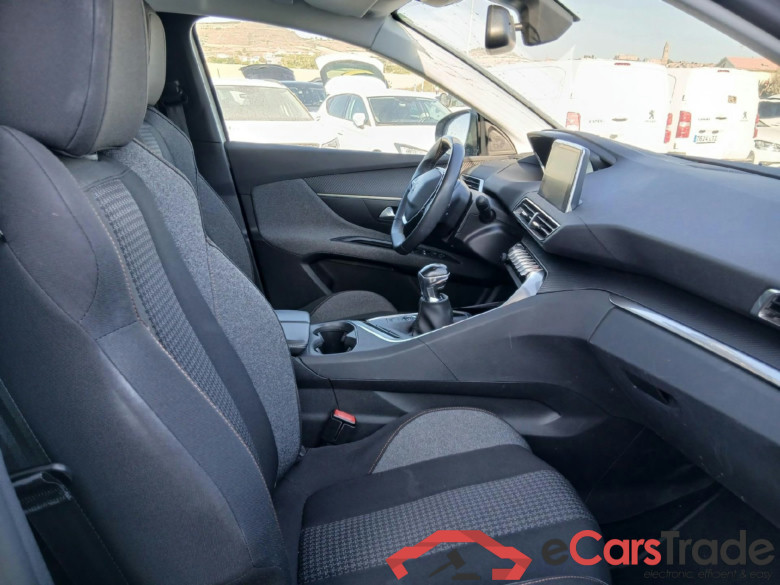 PEUGEOT 3008 / 2020 / 5P / todoterreno 1.2 PureTech 96KW S&S Active Pack #6