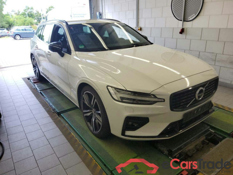 Volvo V60 Kombi (2018->) DE - Kb5 B5 (Benzin) EU6d, R Design Mild-Hybrid (EURO 6d), 2020 - 2021 #2