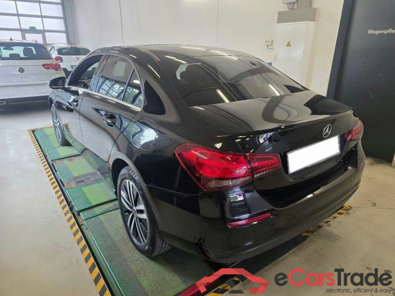 Mercedes-Benz A Limousine (BM 177)(08.2018->) DE - Lim4 A 250 e EU6d, Style, 2019 - 2022 #4