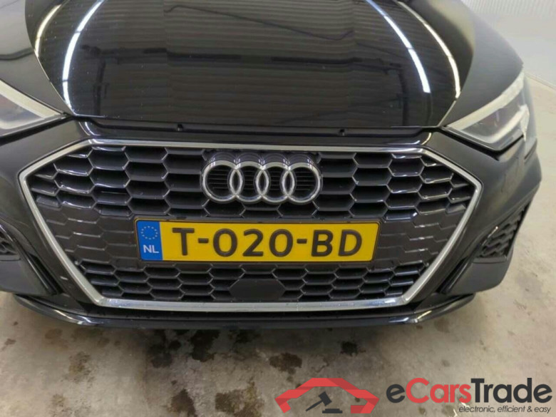 AUDI A3 Limousine 30 TFSI S edition #4