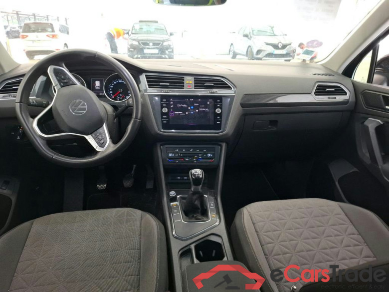 VOLKSWAGEN Tiguan / 2020 / 5P / SUV 1.5 TSI 130 BMV6 Life Busines #5