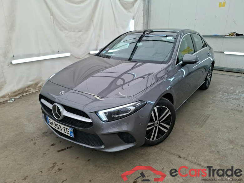 MERCEDES-BENZ Classe A Berline / 2018 / 4P / Berline A 250 e Progressive Line 8G-DCT
