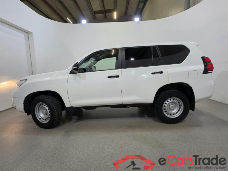 Toyota Land Cruiser 2.8 D-4D 4x4 2PL Navi KeylessGo Klima PDC ... #2