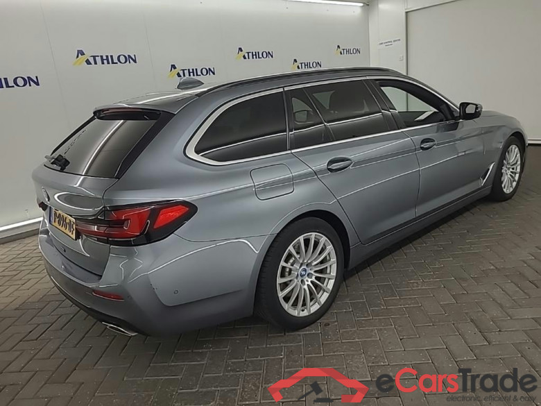 BMW 5-serie Touring 520e Business Edition Plus 5D 150kW #3