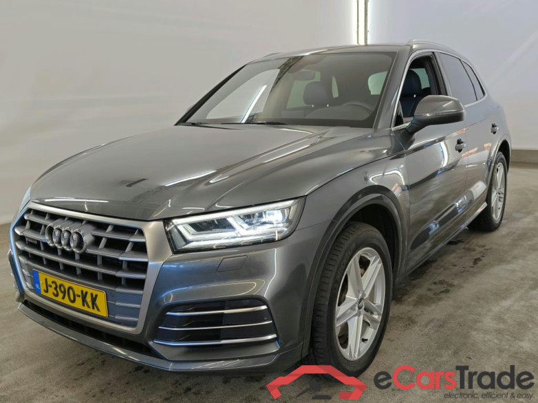 Audi Q5 50 TFSI e quattro S tronic S Edition 5d #1