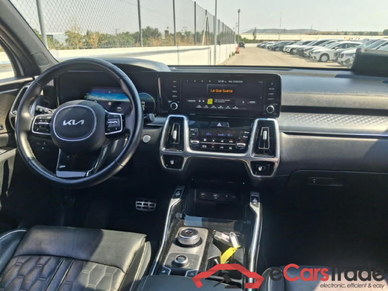 KIA Sorento / 2020 / 5P / todoterreno 1.6 T-GDi PHEV Emotion 4x4 7pl P.Luxury #3