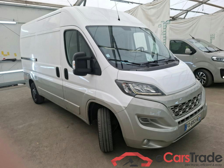 PEUGEOT Boxer / 2014 / 4P / Fourgon tôlé BLUEHDI 110 PREMIUM 335 L2H2 #4