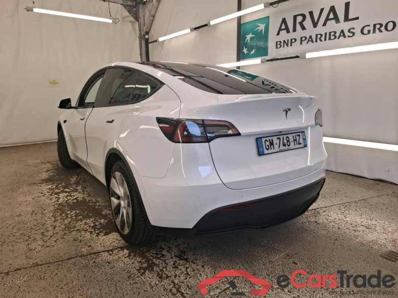 TESLA Model Y / 2021 / 5P / SUV RWD #3