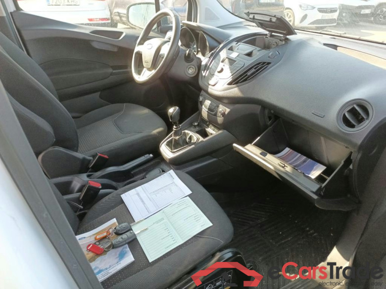 FORD Transit Courier/2014/4P/furgón der.turis Van 1.5 TDCi 75kW Trend #6