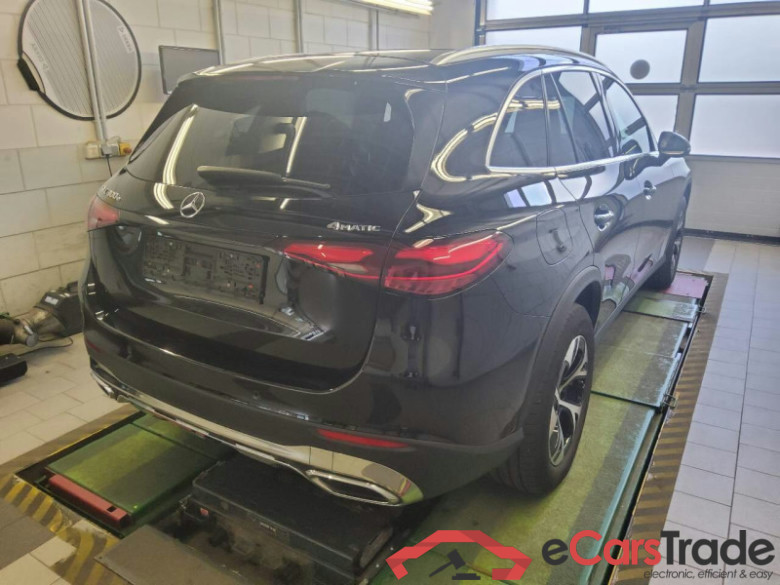 Mercedes-Benz GLC (BM 254)(06.2022->) DE - SUV5 GLC 300 e EU6d, 4Matic Avantgarde, 2022 - 2024 #3