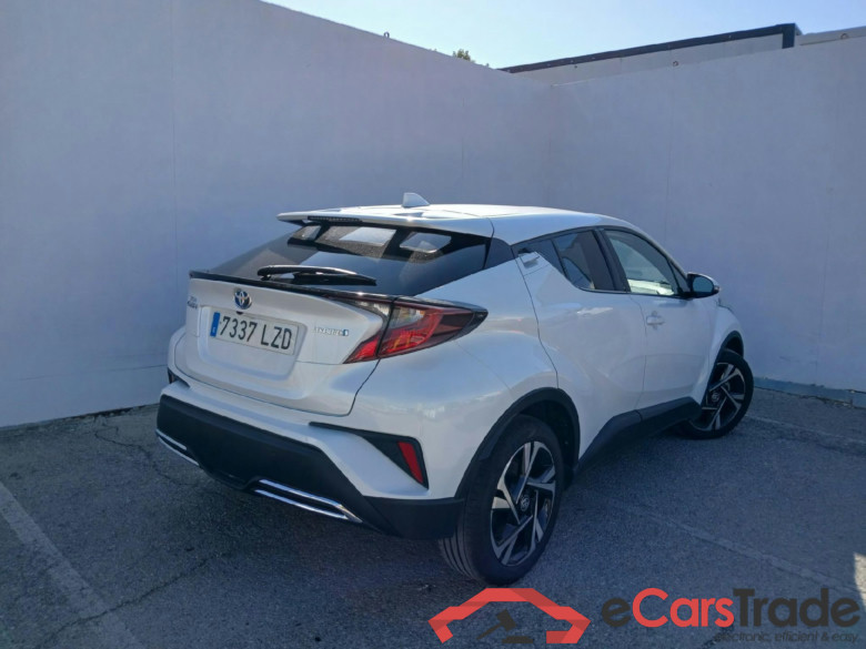 TOYOTA C-HR / 2019 / 5P / todoterreno 2.0 180H Advance #2