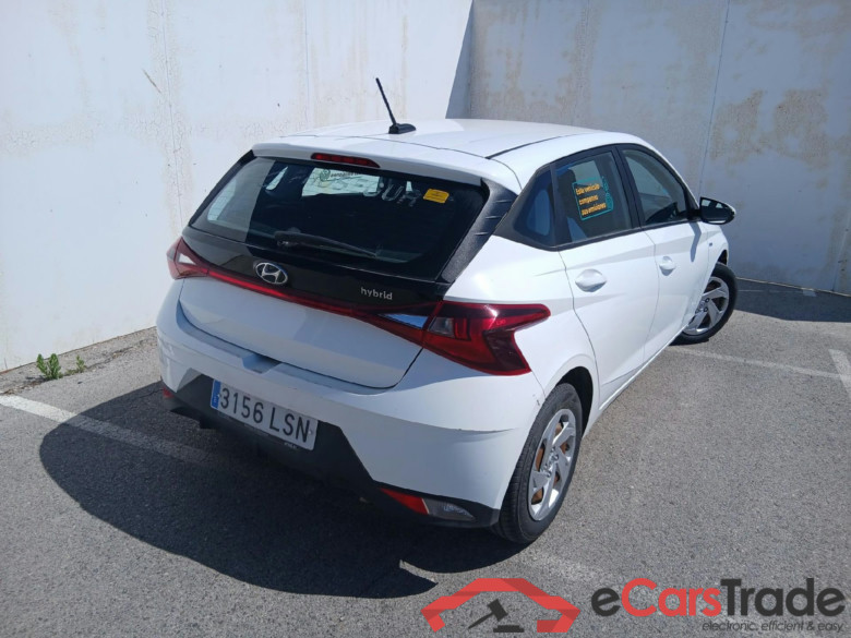 HYUNDAI i20 / 2020 / 5P / berlina con portón 1.0 TGDI 74kW (100CV) 48V Essence #2