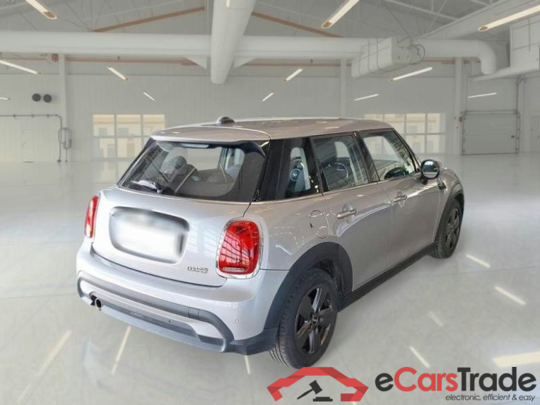 MINI MINI / 2021 / 5P / BERLINA COOPER CLASSIC AUTO #2